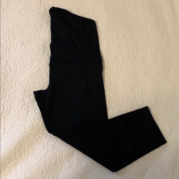 Isabel Maternity by Ingrid & Isabel Pants - Maternity Workout Black Capri Pants